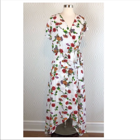 Scobe Dresses & Skirts - Scobe Floral Faux Wrap White Dress, Extra Large
